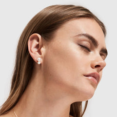 PLUA PEARL STUDS